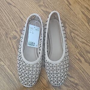 H&M Cream Mesh Loafers